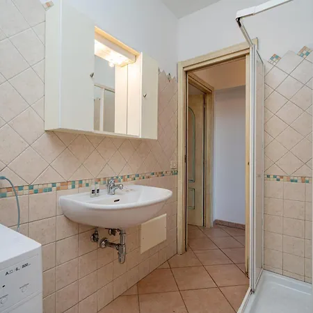 Lägenhetshotell Isa-residence With Swimming-pool In Cala Girgolu, With Private Outdoor Area Monte Petrosu