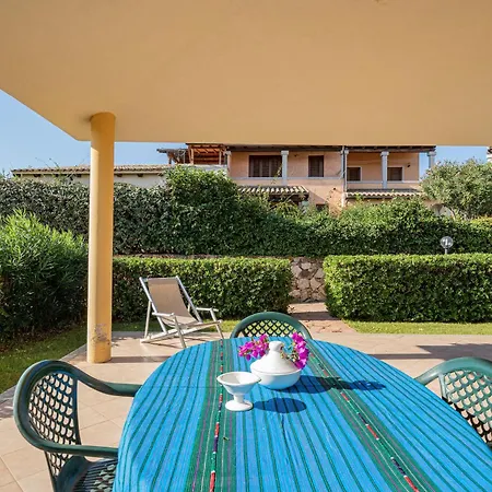 Isa-residence With Swimming-pool In Cala Girgolu, With Private Outdoor Area Monte Petrosu