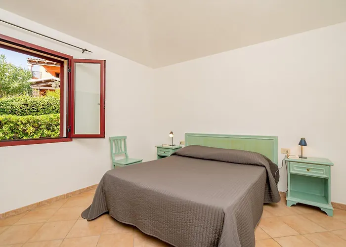 Isa-residence With Swimming-pool In Cala Girgolu, With Private Outdoor Area شقة فندقية مونتي بيتروسو