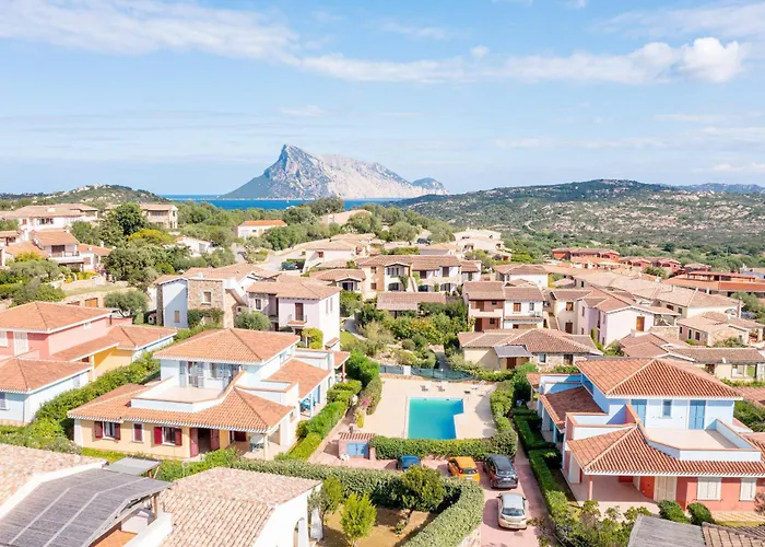 Isa-residence With Swimming-pool In Cala Girgolu, With Private Outdoor Area Aparthotel